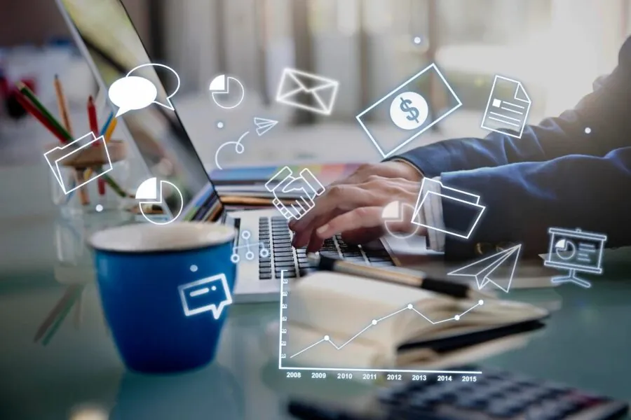 digital-business-graphics-on-laptop