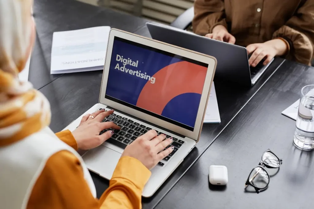 digital_advertising_laptop